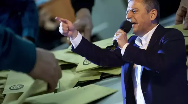 AK Party member Bekir Bozdağ has signaled a green light for early elections.