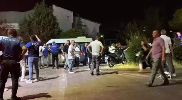 В Кочаели во время свадьбы произошла драка из-за народной музыки! Два человека получили ножевые ранения.