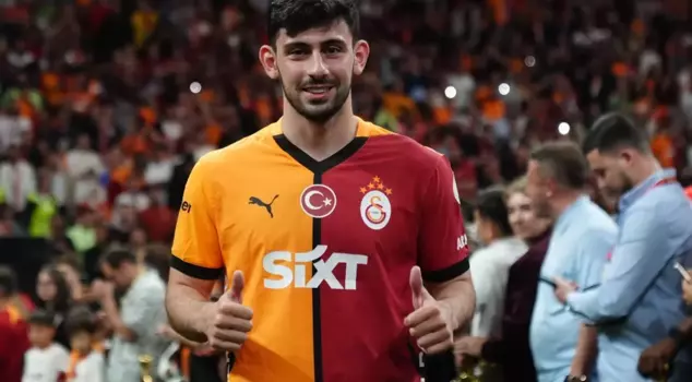 The decision of Yusuf Demir from Galatasaray.