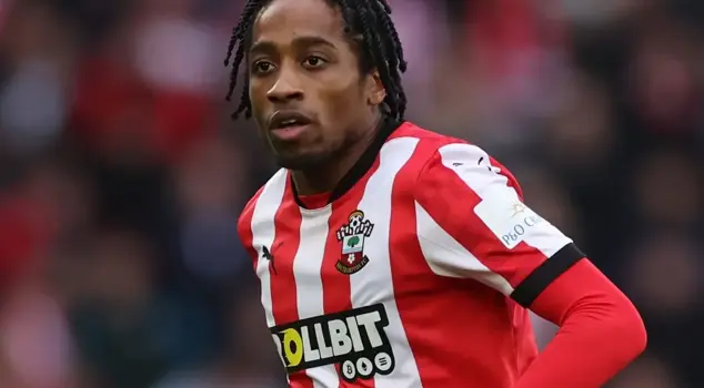 The transfer in Beşiktaş is over, but Kyle Walker-Peters cannot come to Turkey.