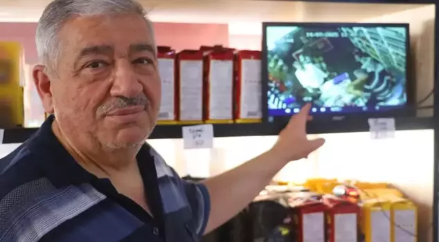The beggar's daily earnings left the 30-year shopkeeper speechless.