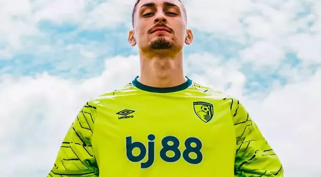 The Serbian goalkeeper Djordje Petrovic, who was linked with Galatasaray, was sold for 29 million euros.