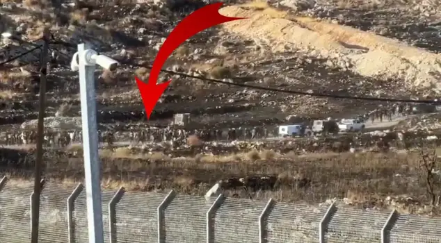 Despite Netanyahu's call, hundreds of Druze have started to cross the Syrian border.