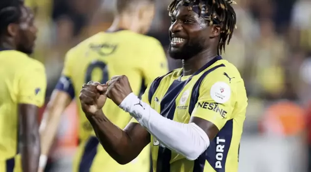 Allan Saint-Maximin is returning.
