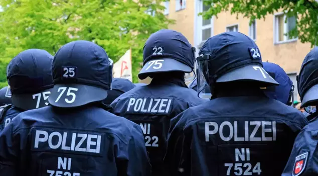 Support demonstration for Palestine in Berlin! Pro-Israel group provoked, police detained individuals.