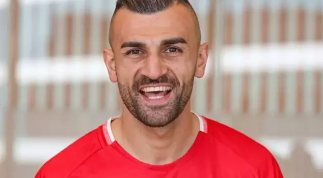 Serdar Dursun announced the team he is in transfer talks with.