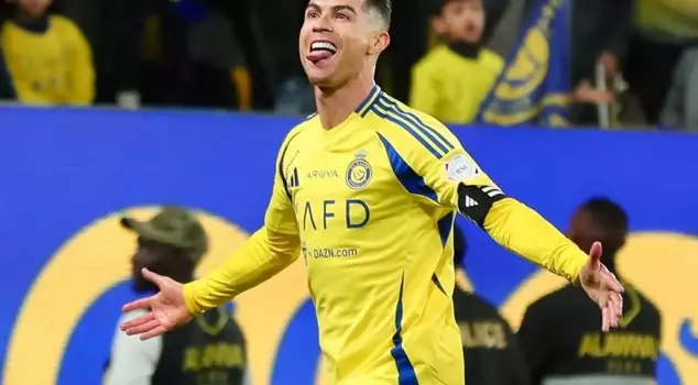 The famous football player confessed! He didn't wash his hands because he shook hands with Ronaldo.