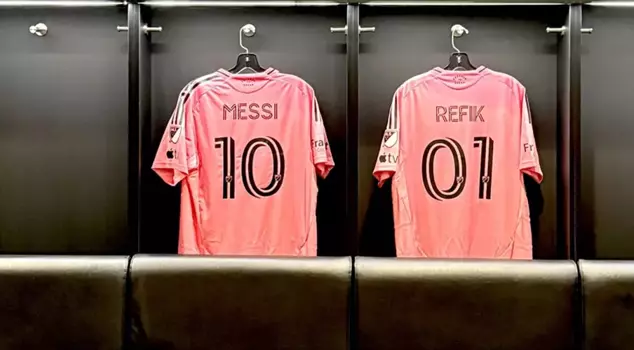 Messi's goal was transformed into art and sold for 1.8 million dollars.