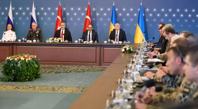 The third round of peace negotiations between Russia and Ukraine has begun in Istanbul.