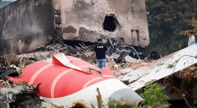 In the plane crash tragedy in India, families faced another pain as the bodies of the deceased were mixed up.