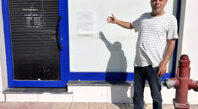 Record temperatures have caused shopkeepers to revolt! They put up a notice at their businesses and went on vacation.