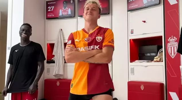 The world-famous star Golovin wore the Galatasaray jersey.