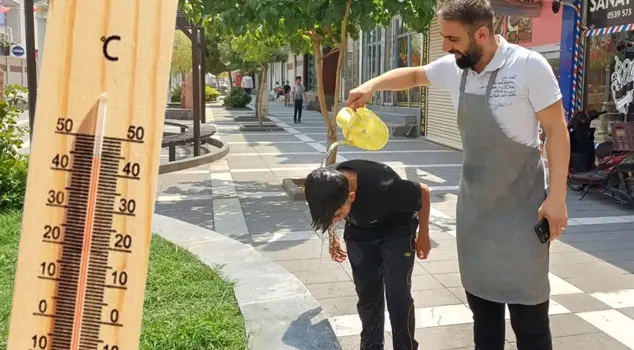 In Silopi, where the all-time temperature record was broken, life came to a standstill.