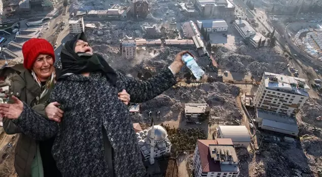 Google'dan Kahramanmaraş depremi itirafı

Перевод на русский язык:

Признание Google о землетрясении в Кахраманмараше