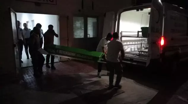 В Малтии мужчина погиб, упав в кормораздатчик.