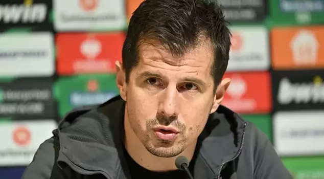 Emre Belözoğlu took the player whom Mourinho did not look at.