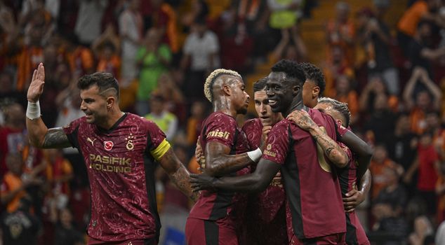 Galatasaray drew 2-2 with Lazio in a friendly match.