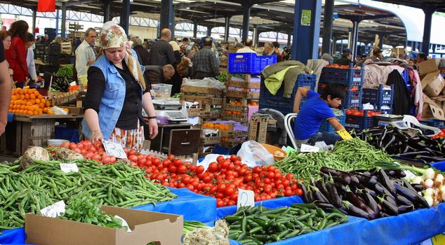 Revenue Administration: The use of the device is not mandatory in neighborhood markets.