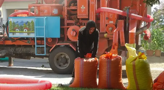 The hourly wage is 4,500 TL! The workers are working day and night without rest.