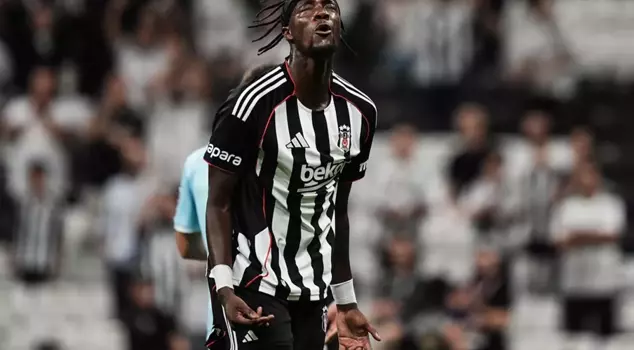 Beşiktaş experienced a nightmare in the first half! Huge reaction from the stands.