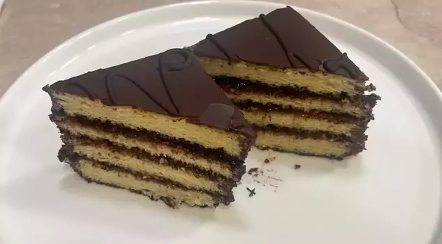 The 97-year-old Marshal cake has gone to court.