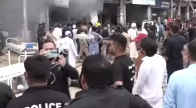 Explosion at fireworks depot in Pakistan: 2 dead, 34 injured.