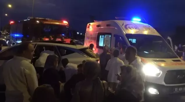 Terrible accident in the wedding convoy! The bride was taken to the hospital.