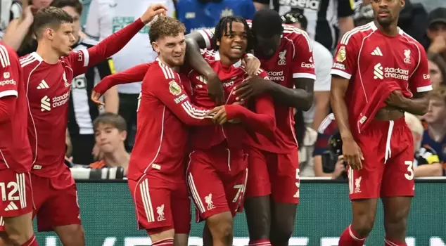 Here is the Premier League! A 16-year-old star secured the victory for Liverpool.