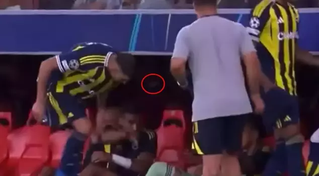 The discussion reflected in the broadcast from the Fenerbahçe bench.