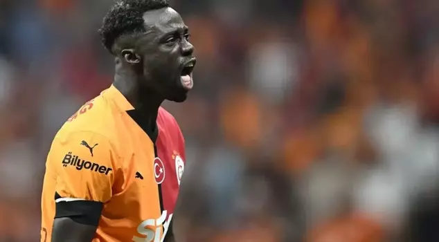 Galatasaray's 4000th goal in Super Lig history is from Davinson Sanchez.