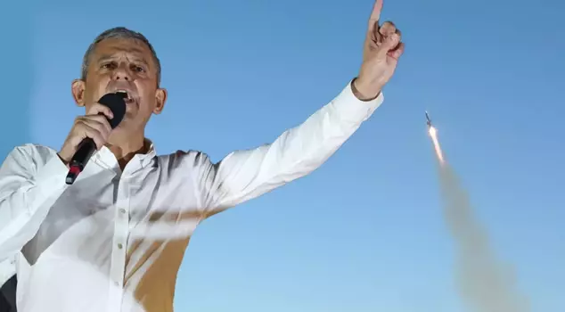 An interesting statement from Özgür Özel regarding rocket tests: The fish are getting scared.