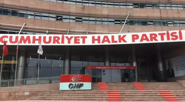The Istanbul Congress has been canceled, and the CHP is convening with an emergency code.