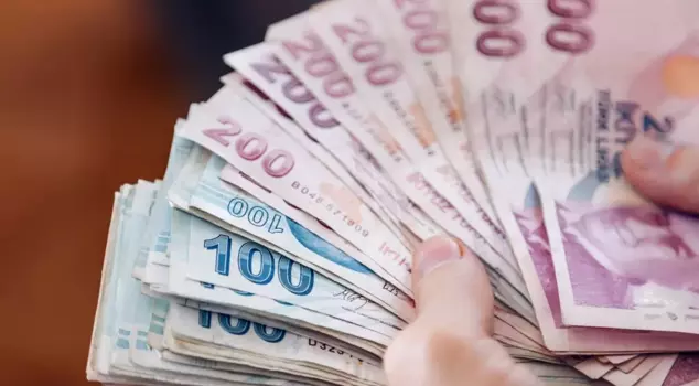 Inflation increased by 2.04% in August, reaching 32.95% on an annual basis.