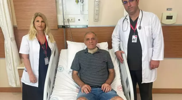 He was cured of cancer with two surgeries at the same time.