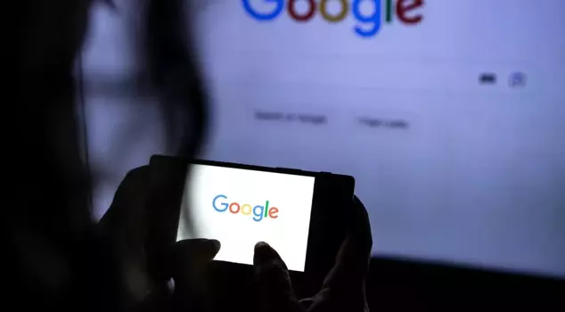 Google crashed on its birthday, causing chaos in 10 countries including Turkey.