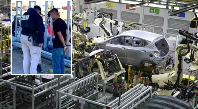 Raid on automotive giant Hyundai's factory: 475 people detained.