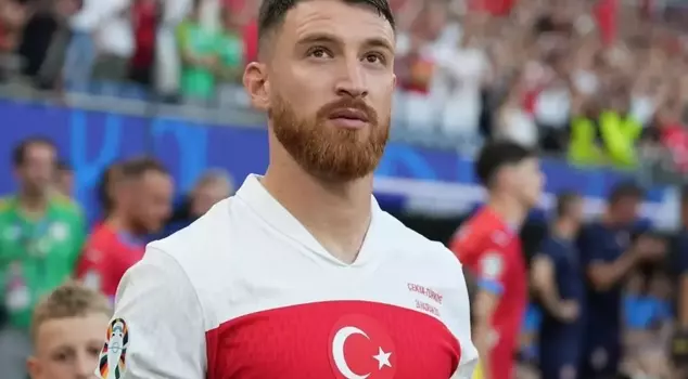 The operation of Salih Özcan from Beşiktaş.