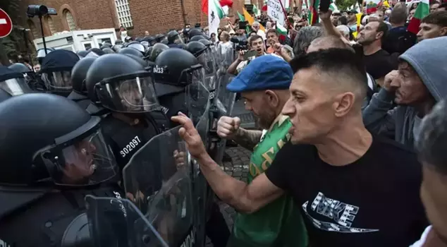 A major crisis in Bulgaria: They will give all their earnings to Turkey for 200 years.