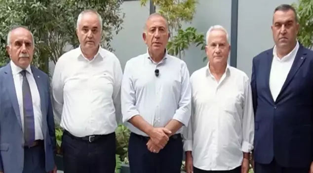 Gürsel Tekin receives a second shock in one day: Müjdat Gürbüz has also withdrawn from the trustee committee.