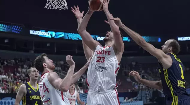We have defeated Sweden too! The 12 Giant Men are in the quarter-finals.