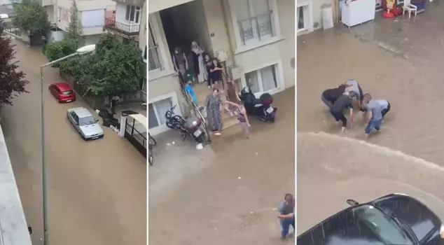 Bursa was hit by heavy rain! Homes were flooded, and the water rose up to the knees.