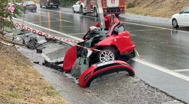 Terrible accident in Istanbul! The car crumpled like paper.