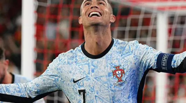 Ronaldo went wild, Portugal scored goals like rain.