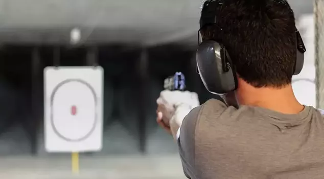 A 25-year-old young man committed suicide at the shooting range.