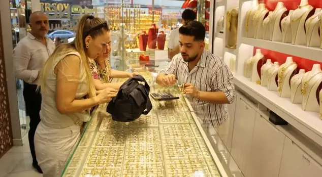 Attention gold buyers! Jewelers have banned sales.