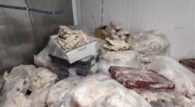 Scandal at the meatball facility! 3 businesses shut down, tons of products confiscated.