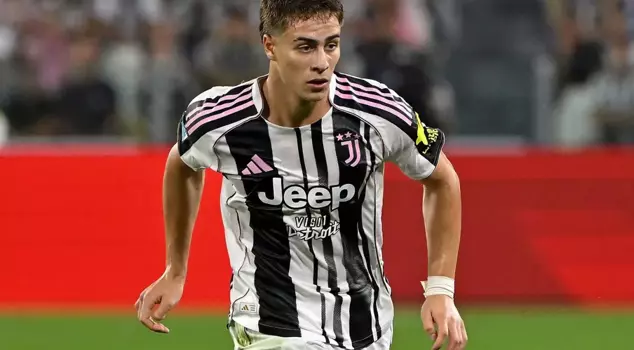 Kenan Yıldız was named Player of the Month for August in Serie A.