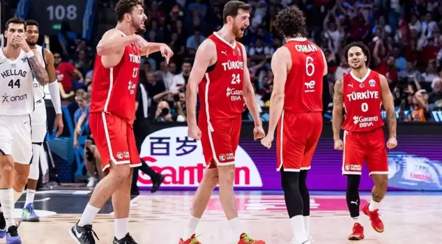 We wiped Greece off the field! The 12 Giant Men advanced to the finals in EuroBasket.
