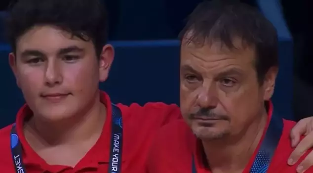 Ergin Ataman couldn't hold back his tears after the match against Germany.