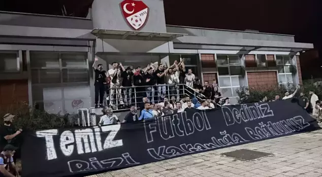 Big protest: Trabzonspor fans went to the TFF building.